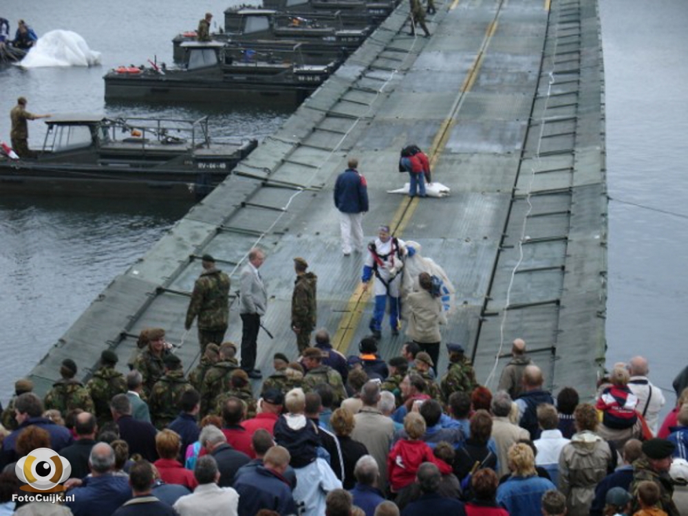 Proefsluiting pontonbrug 10 20210527 1077124386