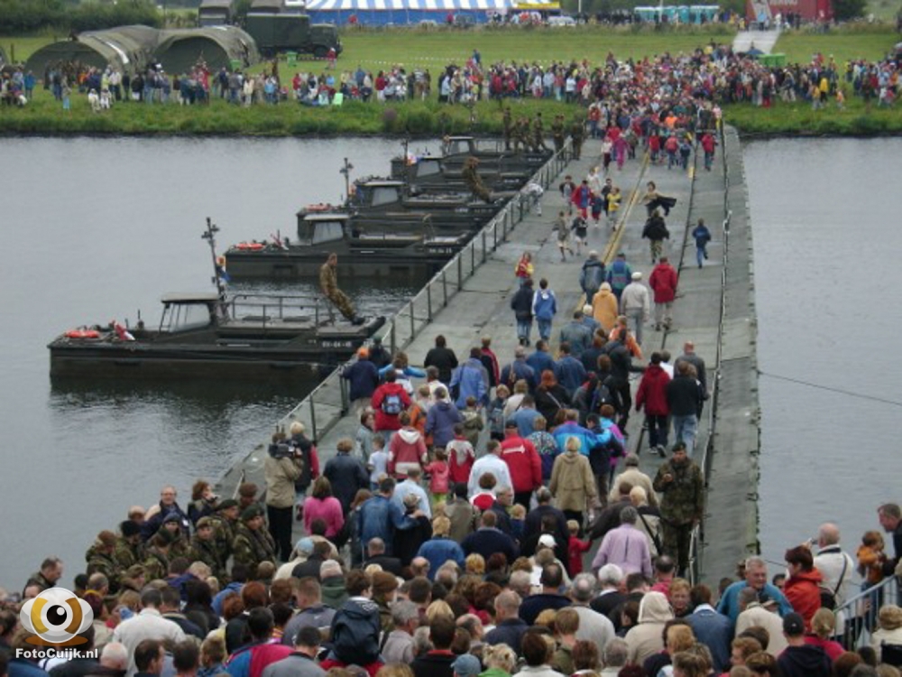 Proefsluiting pontonbrug 149 20210527 1477467700