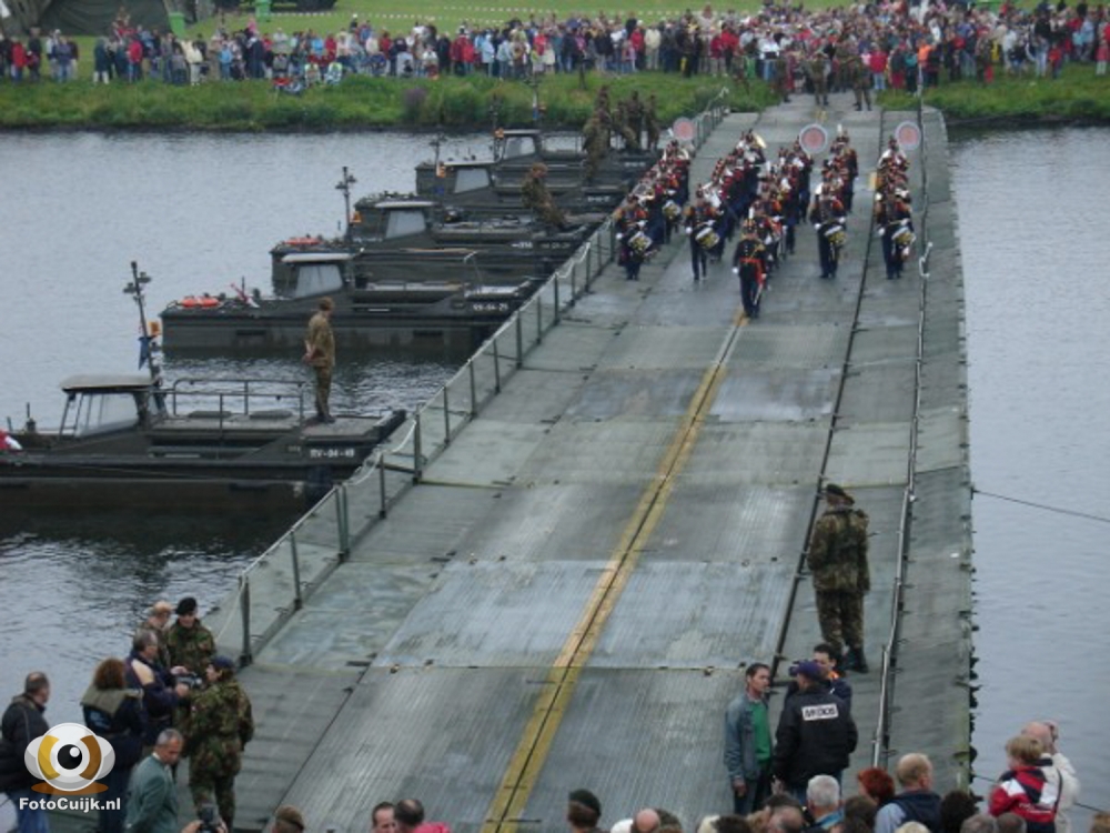 Proefsluiting pontonbrug 163 20210527 1607748775