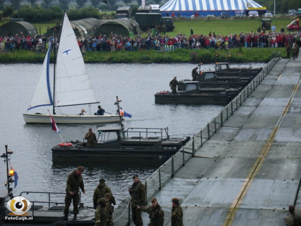 Proefsluiting pontonbrug 32 20210527 2091158444
